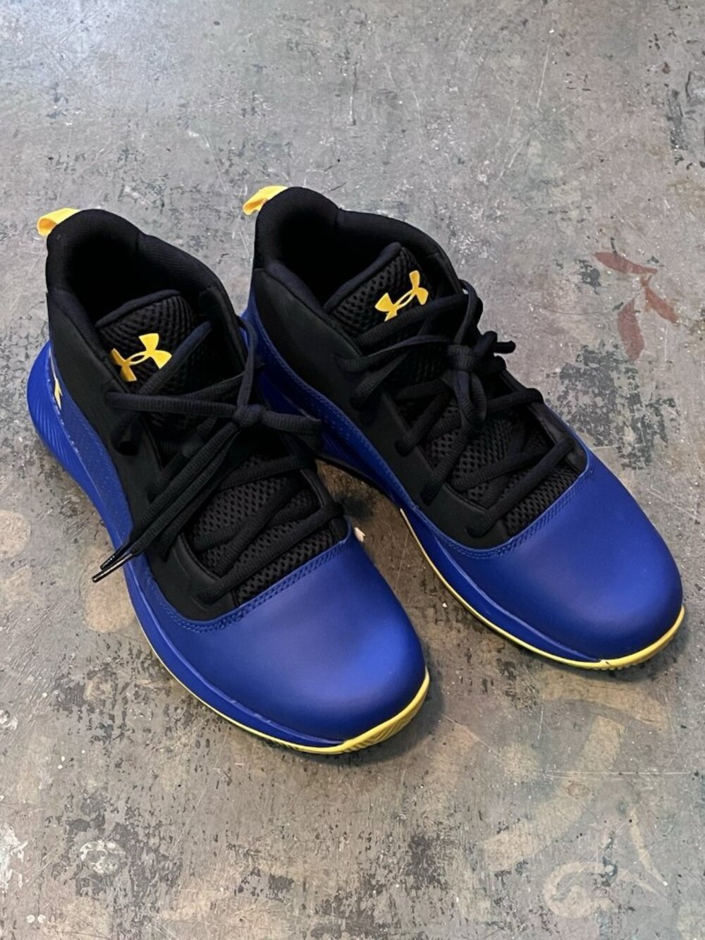 Under Armour GS Lockdown 4 Youth 6Y Basketball Shoes Blue Yellow 3022123-400